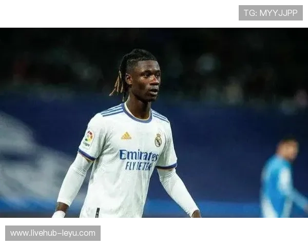 卡马文加：法国足球新星崛起，中场潜力无限