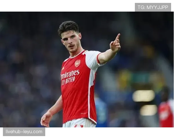 赖斯英超首秀惊艳,迅速融入赛场引球迷热捧 赖斯英超首秀惊艳,迅速融入赛场引球迷热捧