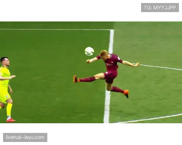 罗贝托精彩进球集锦闪耀足坛，演绎传奇华丽时刻