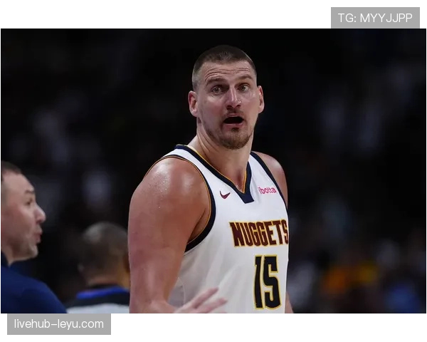 约基奇挡拆制造错位，较上季助攻与效率双提升