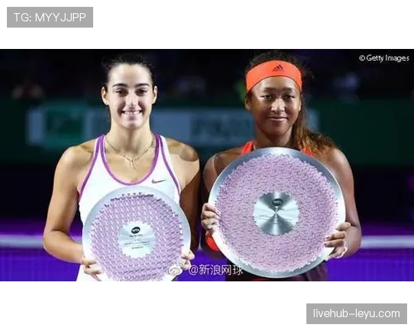 娜奥米·大阪昨晚又被拍到戴着顶级钻表，跟赛场判若两人，感觉明星也没她这奢侈！